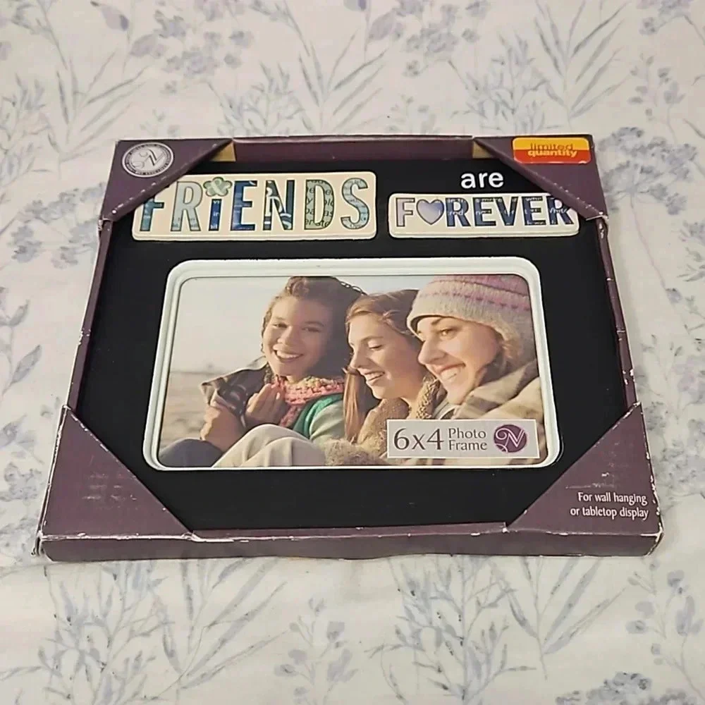 FRIENDS ARE FOREVER
